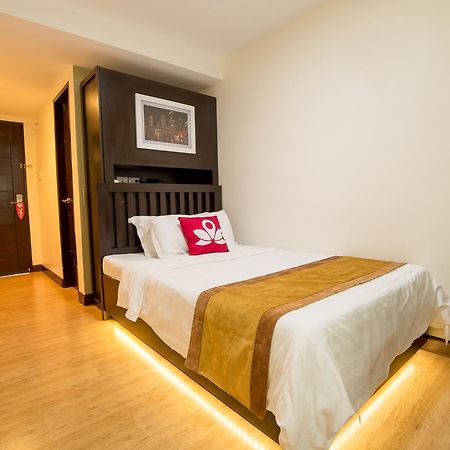 Zen Rooms Valdez Street آنغلوس المظهر الخارجي الصورة