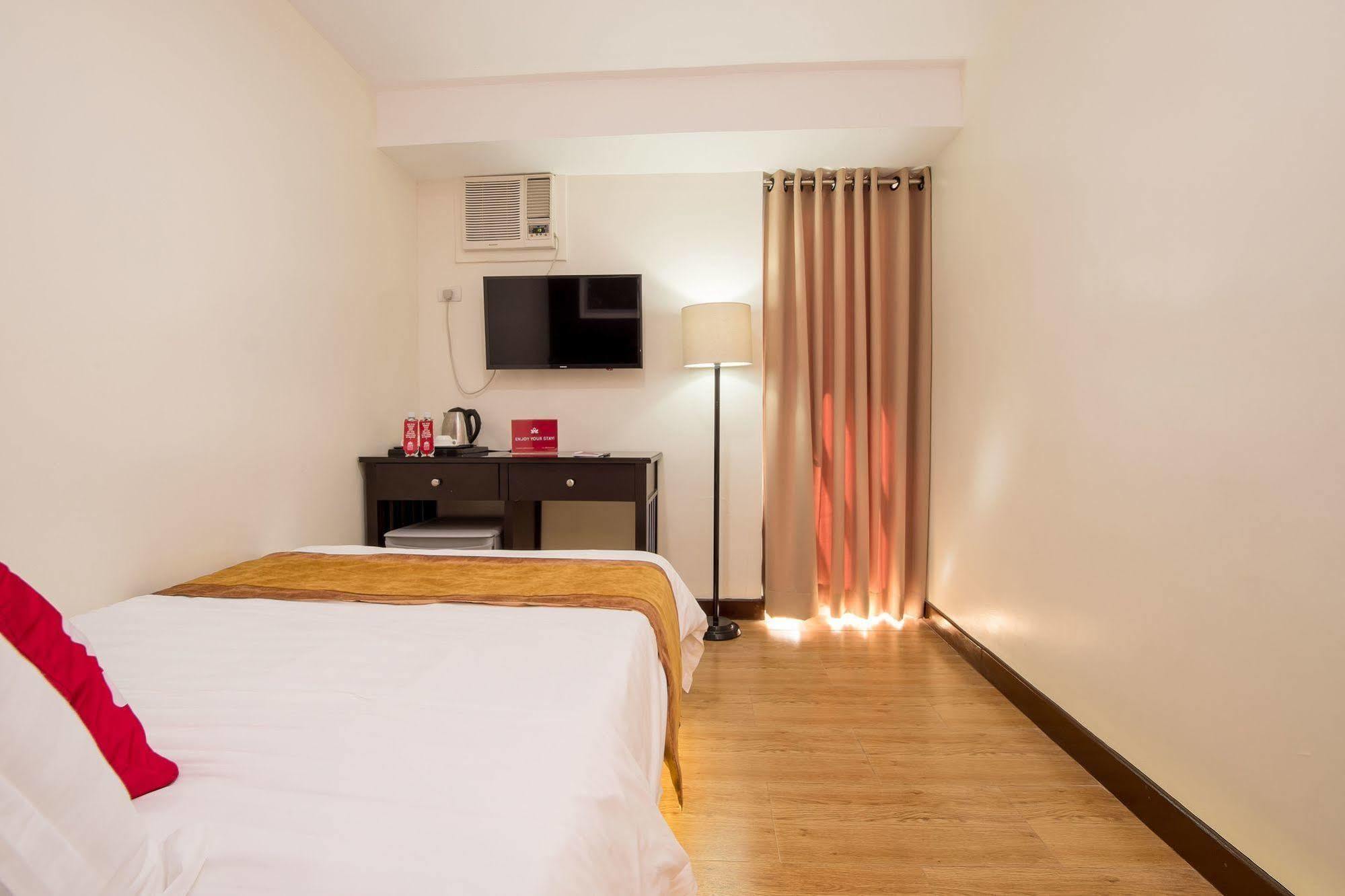 Zen Rooms Valdez Street آنغلوس المظهر الخارجي الصورة